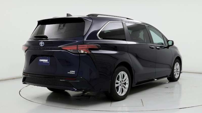 2022 Toyota Sienna XSE 8