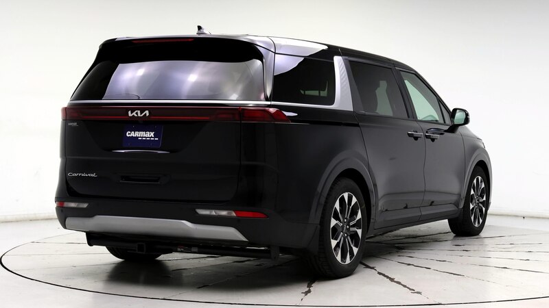 2022 Kia Carnival EX 8