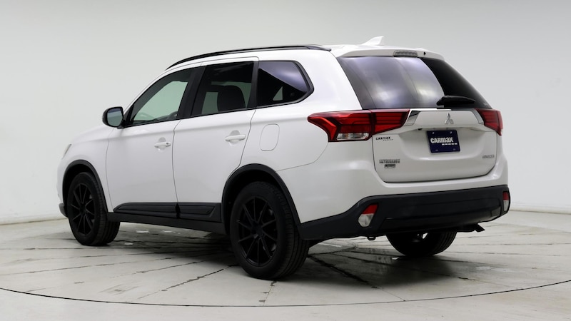 2018 Mitsubishi Outlander LE 2