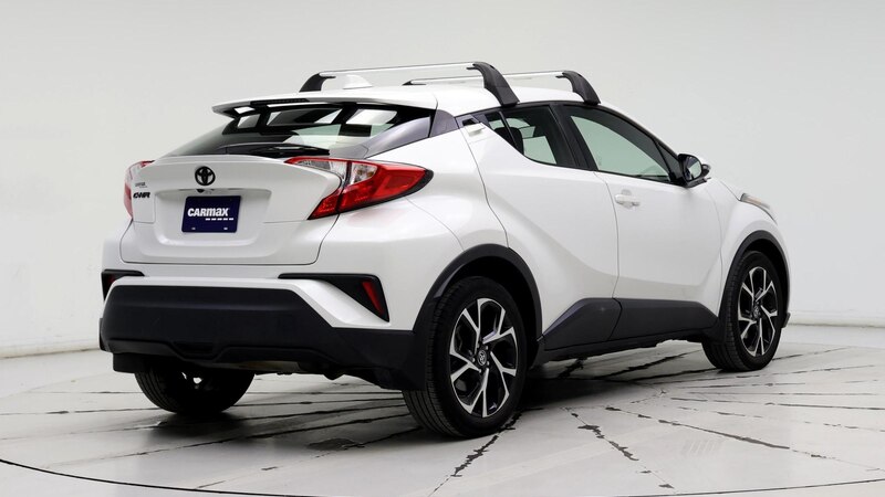 2021 Toyota C-HR XLE 8