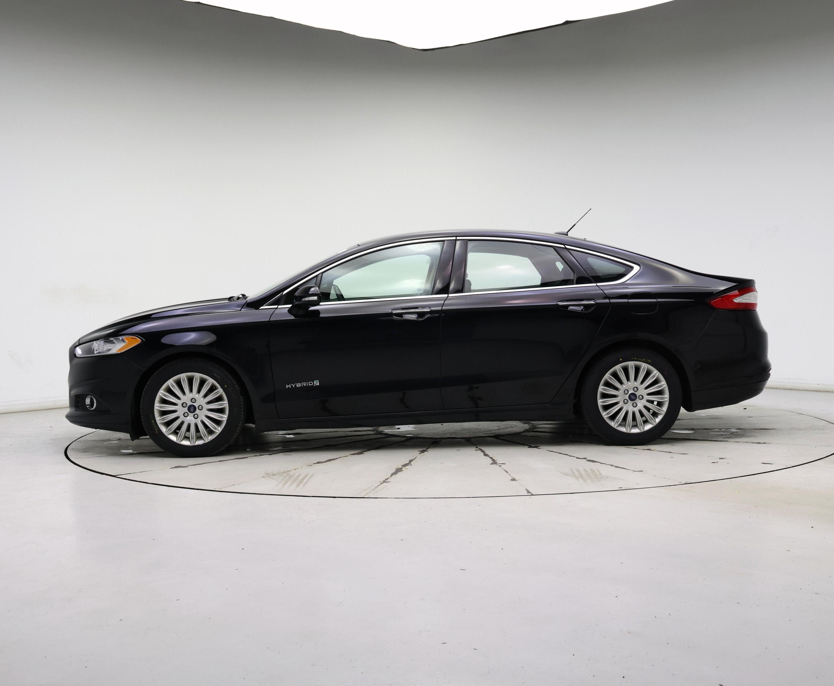 Thumbnail: 2016 Ford Fusion - 3
