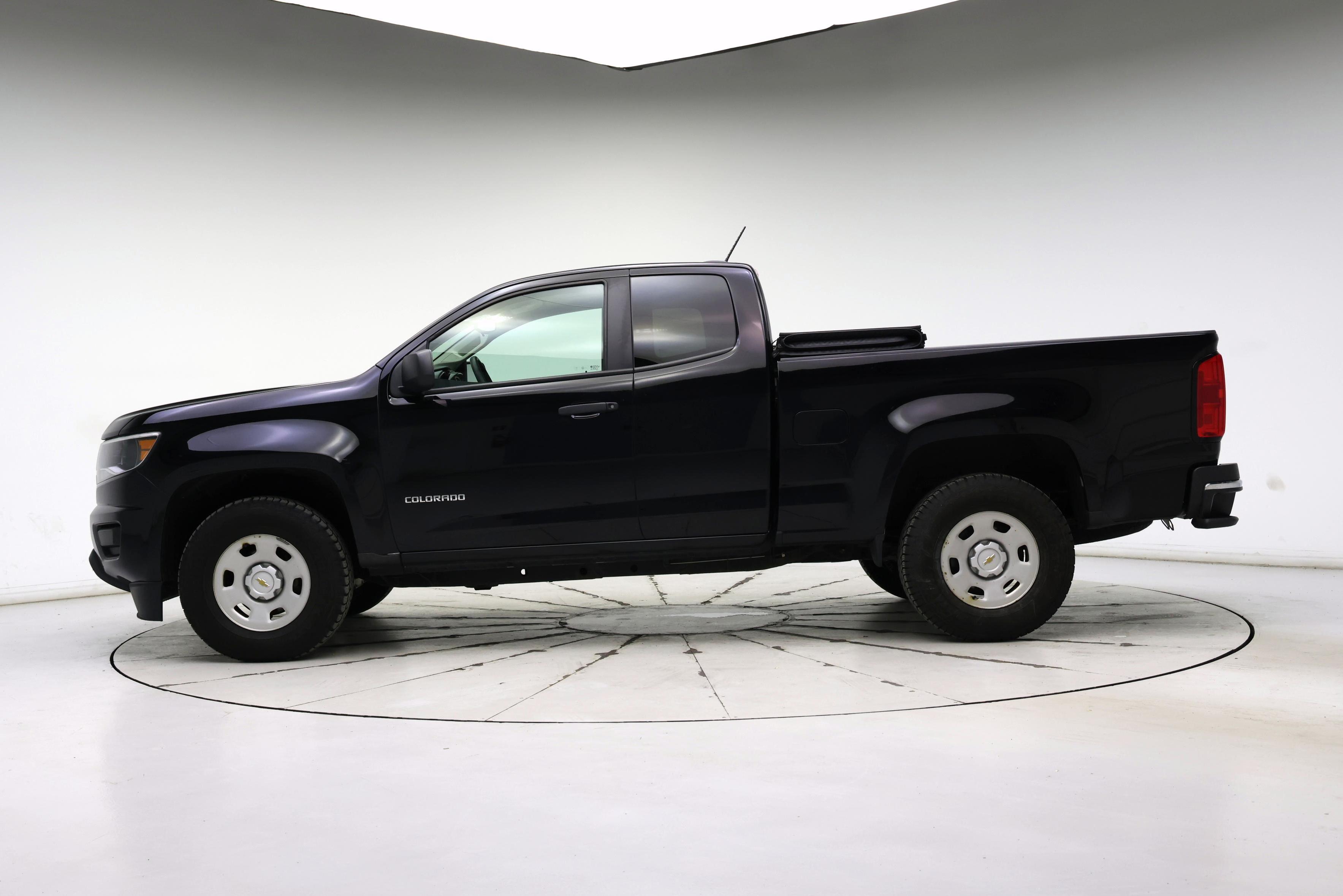 Thumbnail: 2016 Chevrolet Colorado - 3
