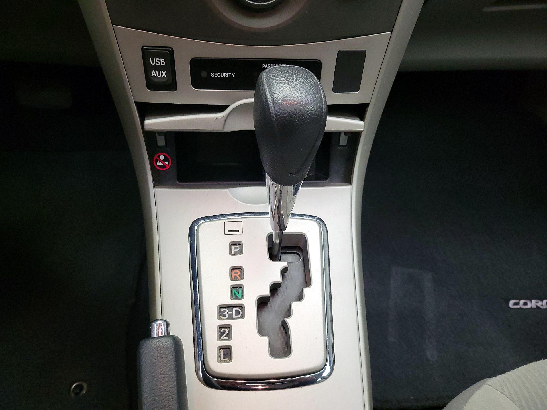 Thumbnail: 2013 Toyota Corolla - 16