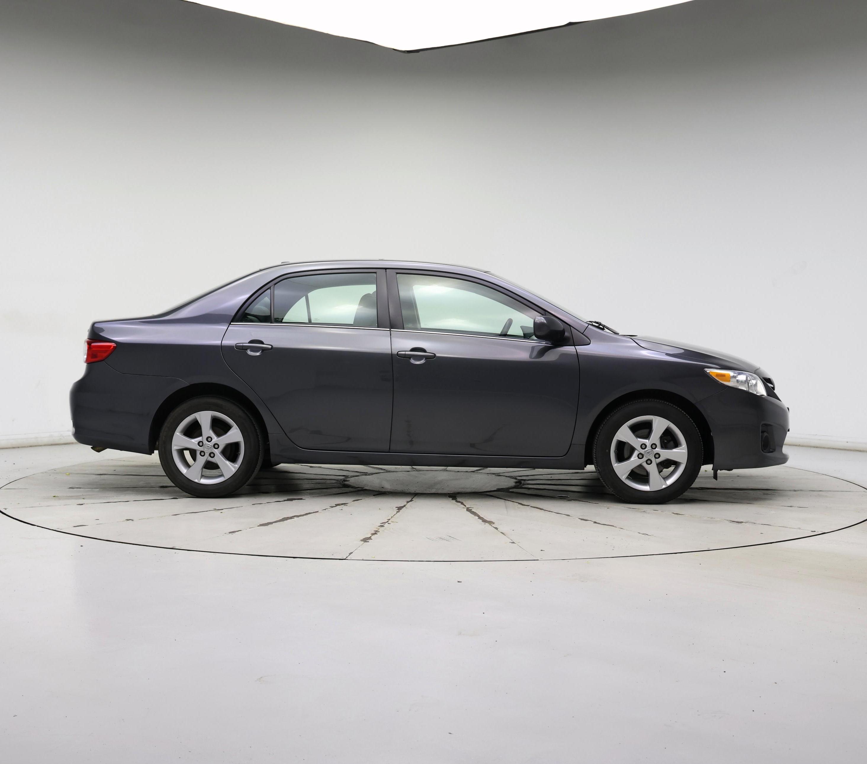 Thumbnail: 2013 Toyota Corolla - 7