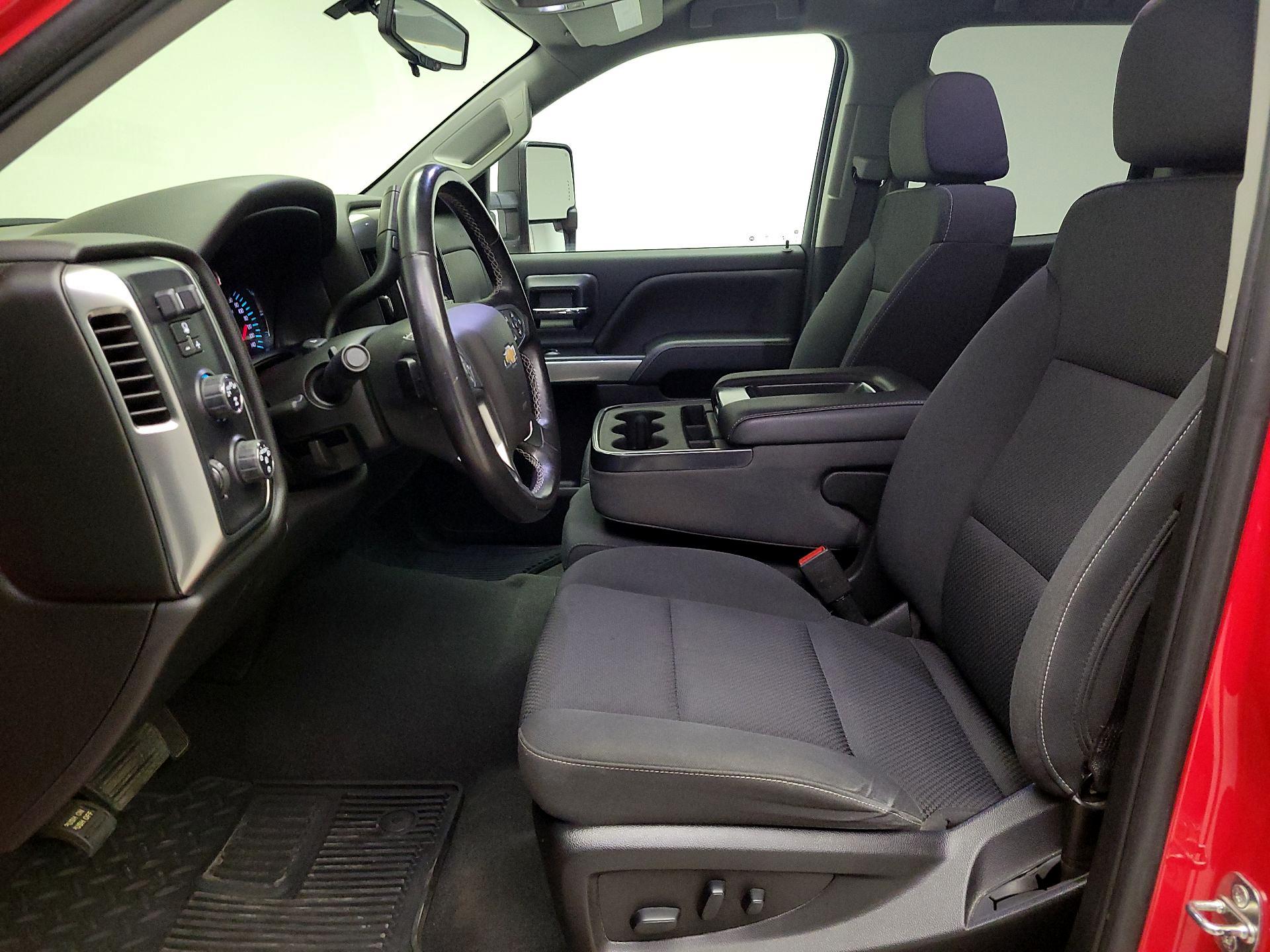 Thumbnail: 2019 Chevrolet Silverado 1500 - 11