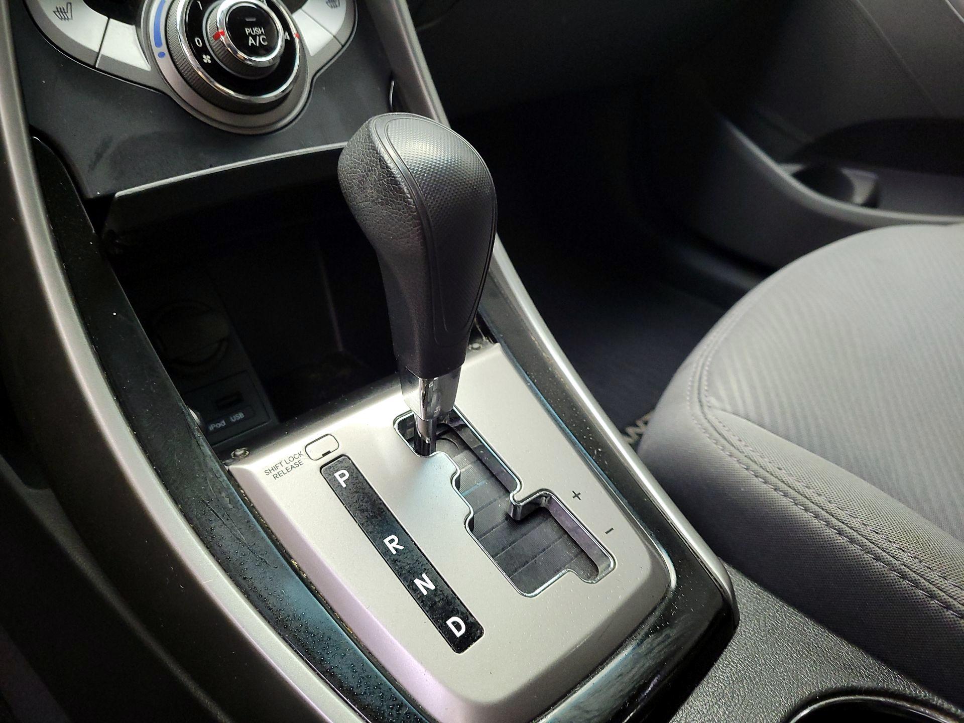 Thumbnail: 2013 Hyundai Elantra - 16