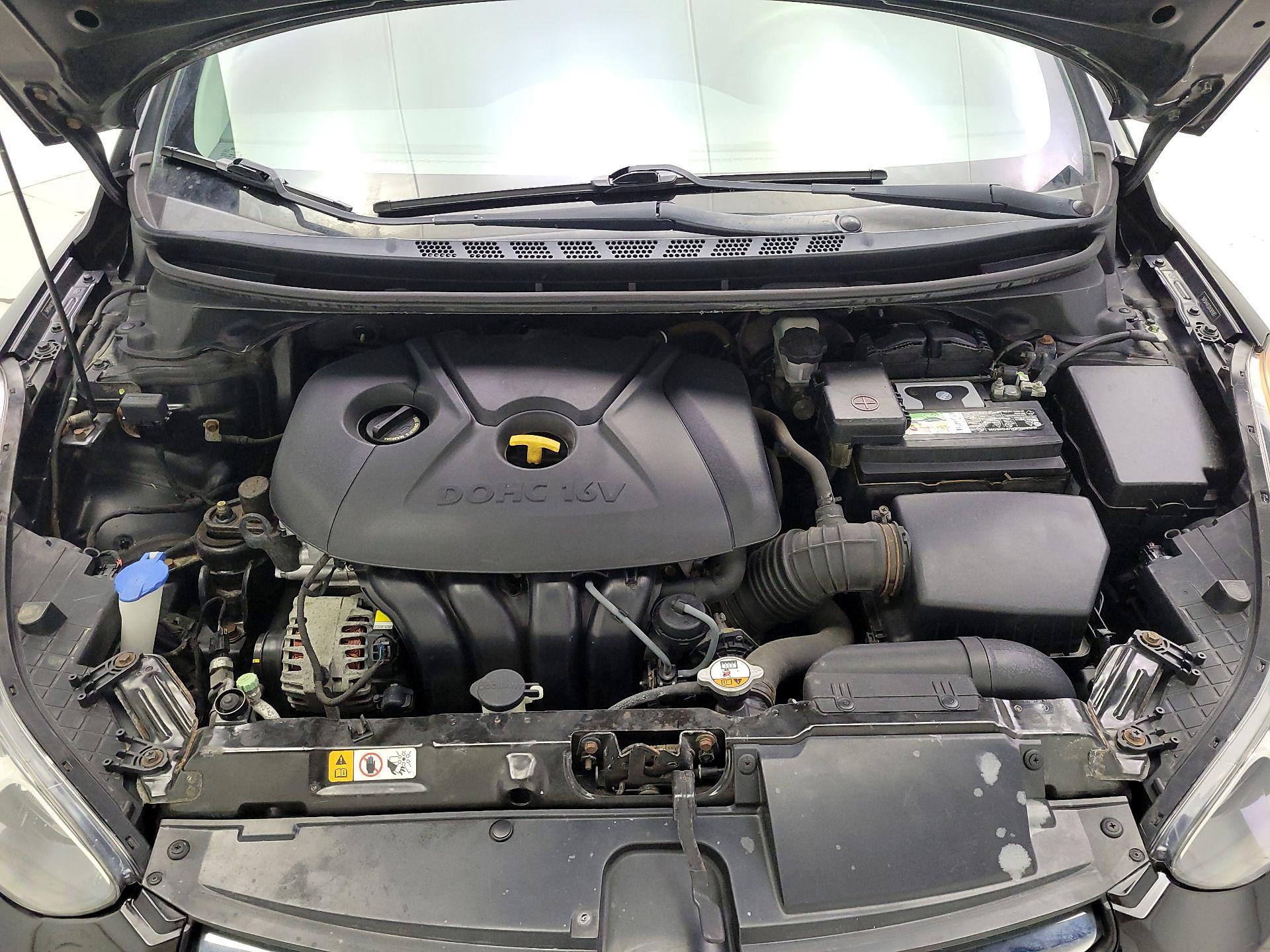 Thumbnail: 2013 Hyundai Elantra - 20