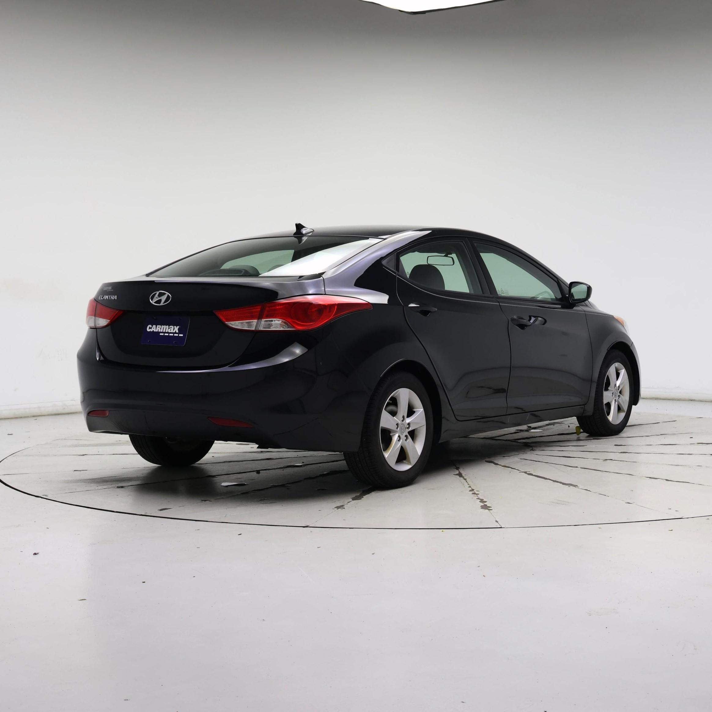 Thumbnail: 2013 Hyundai Elantra - 8