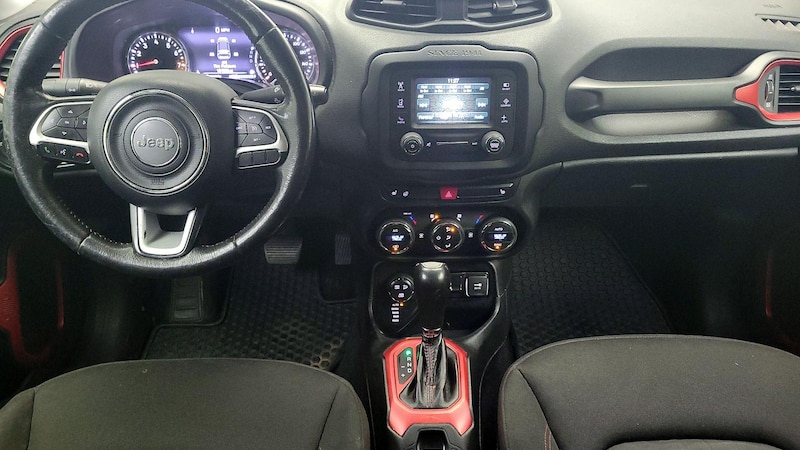 2016 Jeep Renegade Trailhawk 9