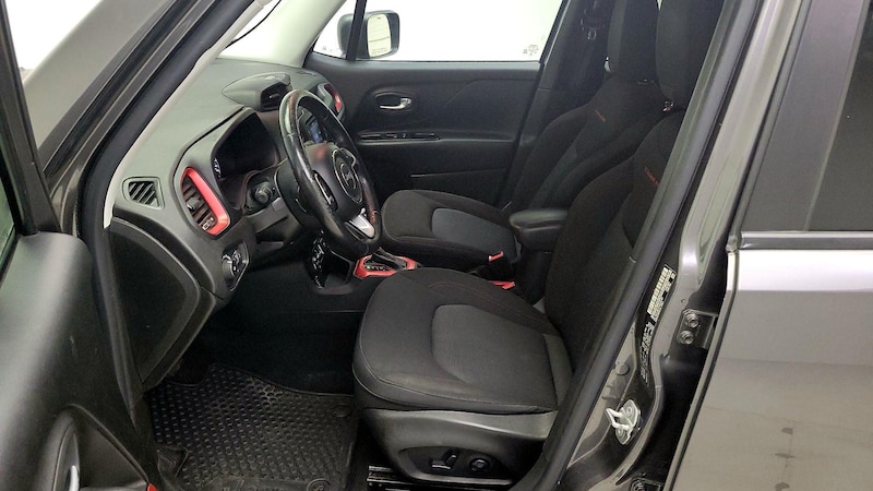 2016 Jeep Renegade Trailhawk 11