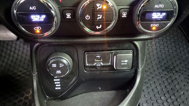 2016 Jeep Renegade Trailhawk 16