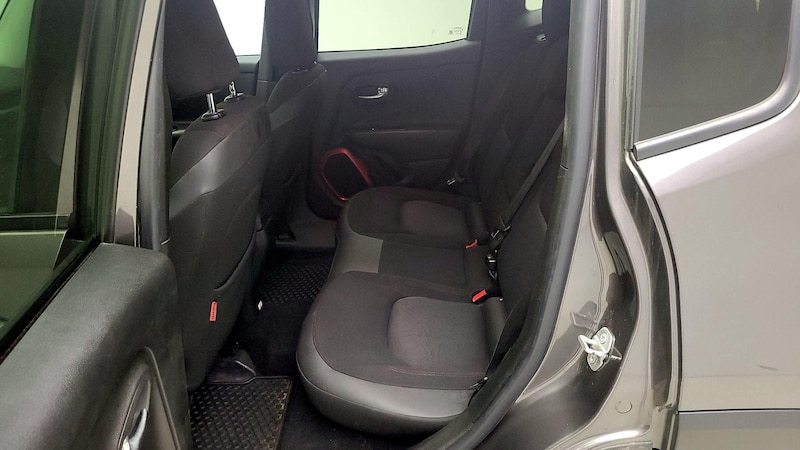2016 Jeep Renegade Trailhawk 20