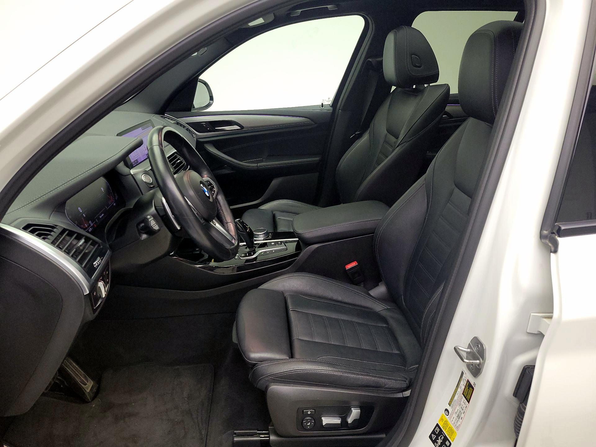 Thumbnail: 2021 BMW X3 - 11