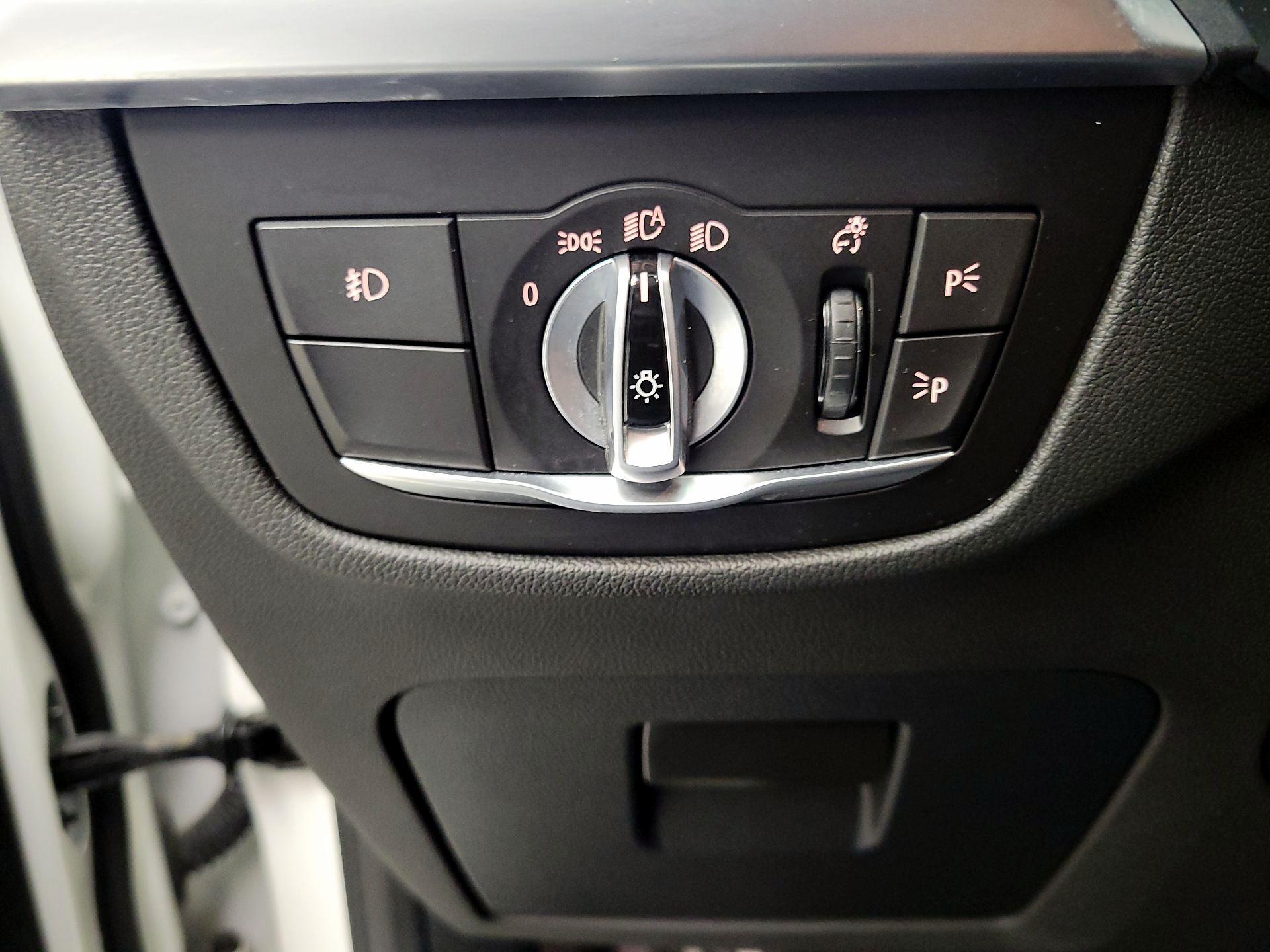 Thumbnail: 2021 BMW X3 - 13