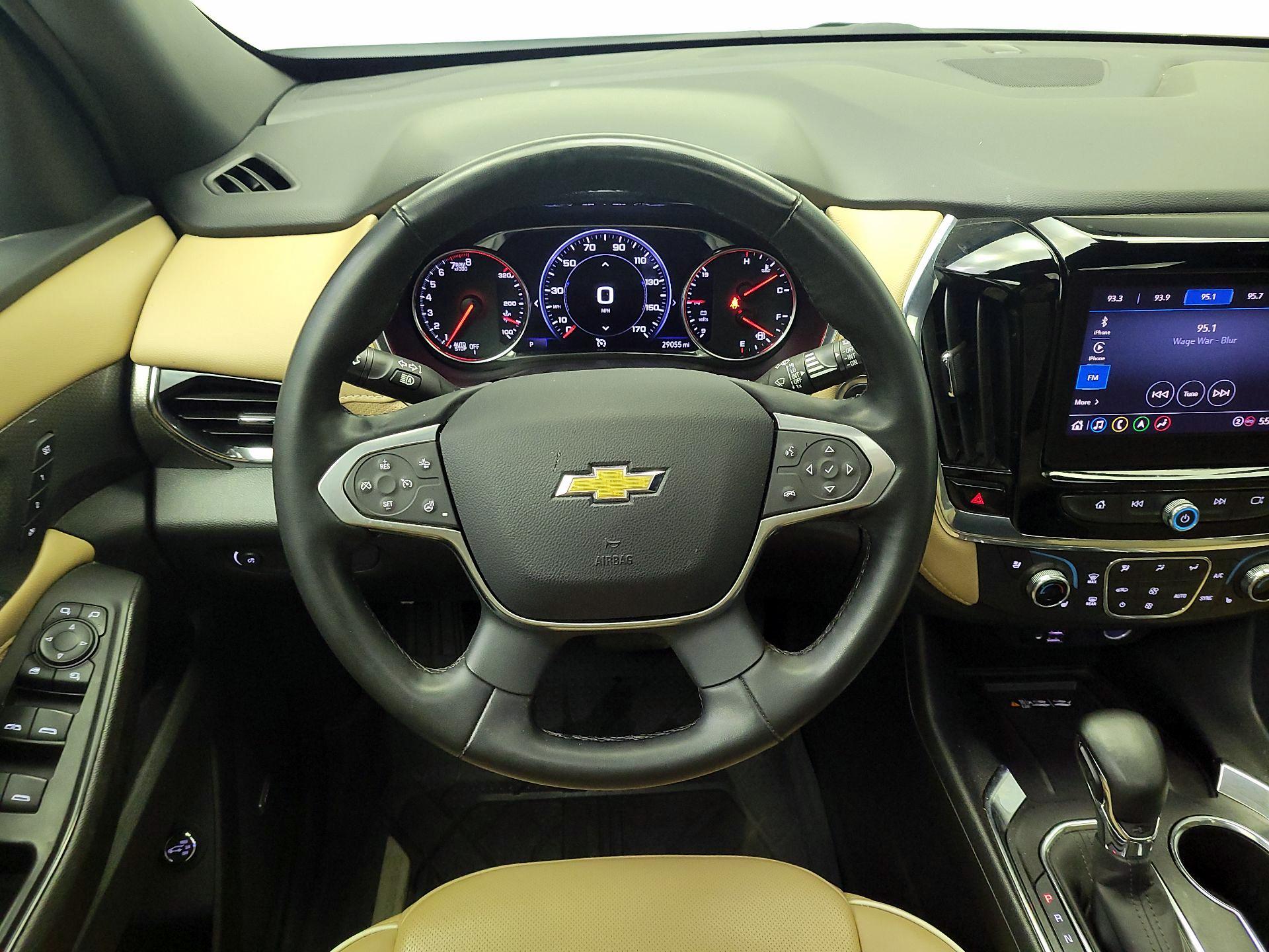 Thumbnail: 2023 Chevrolet Traverse - 10