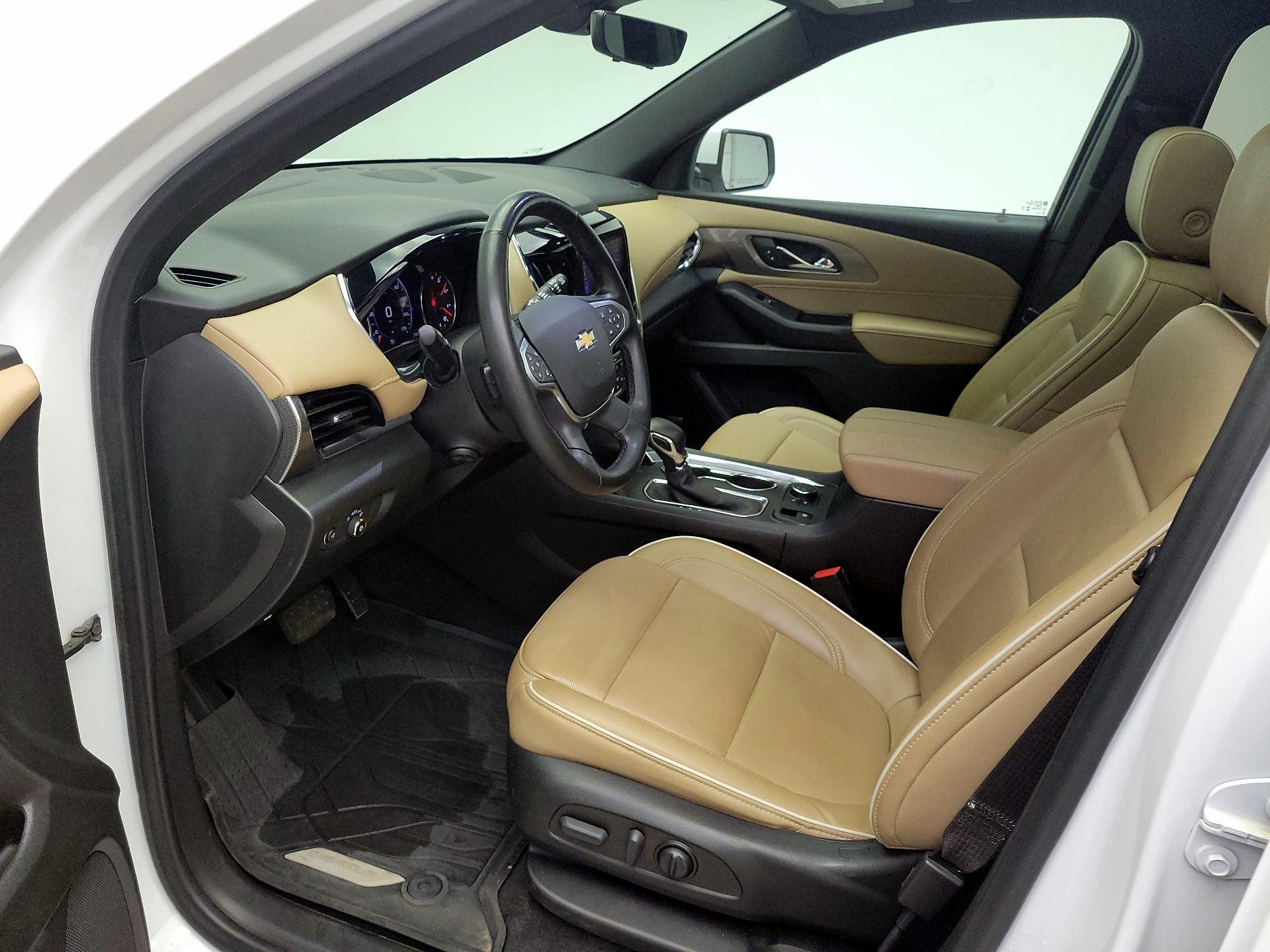 Thumbnail: 2023 Chevrolet Traverse - 11