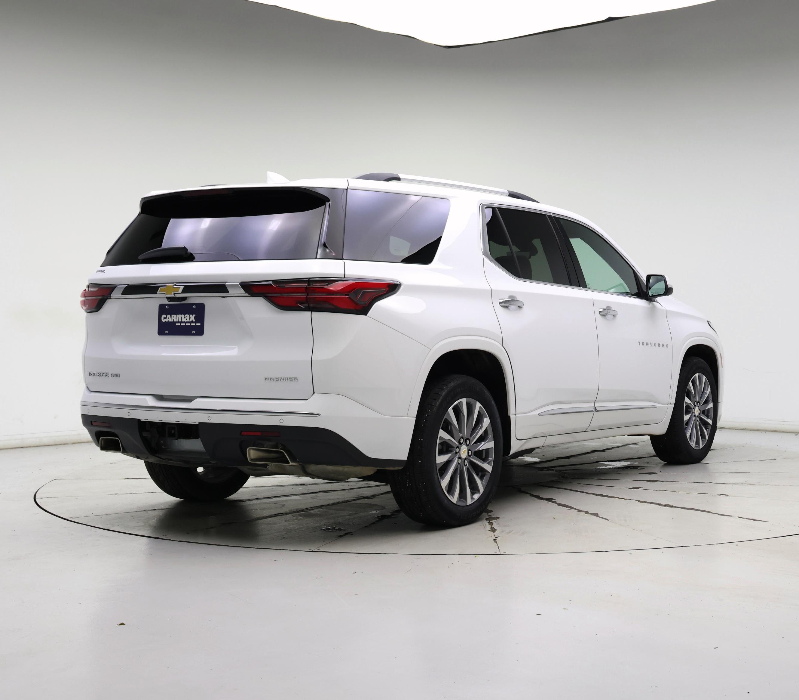 Thumbnail: 2023 Chevrolet Traverse - 8
