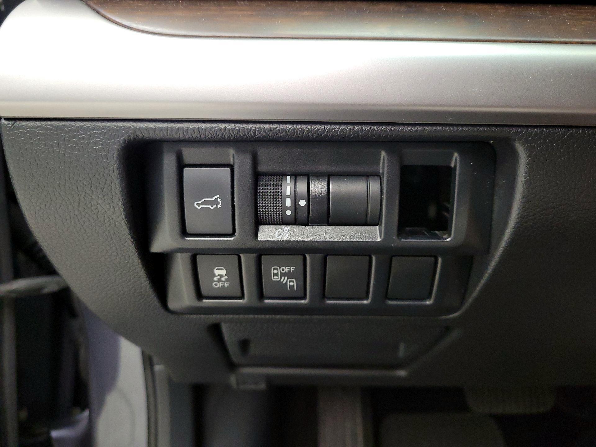 Thumbnail: 2015 Subaru Outback - 13