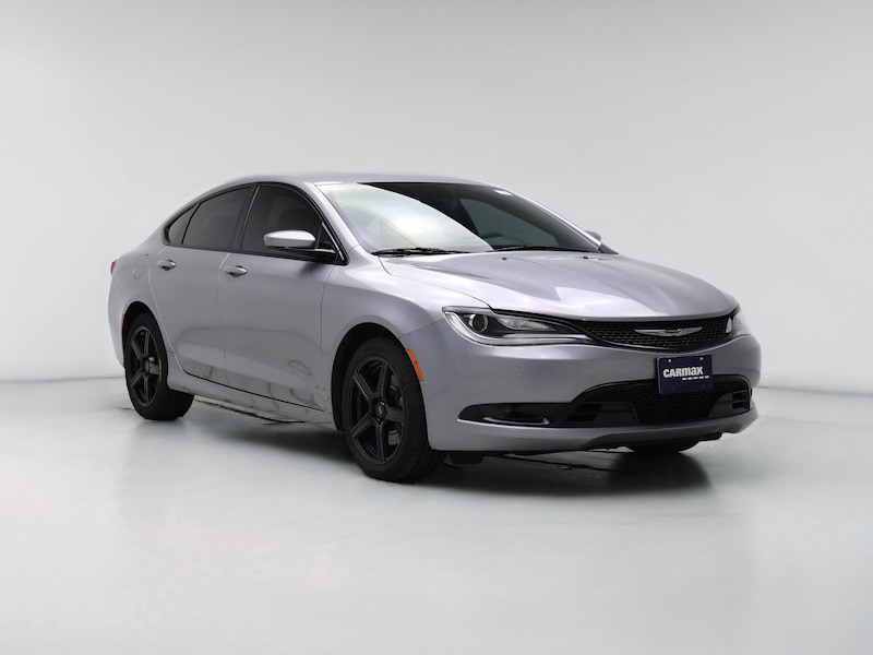 2015 Chrysler 200 S -
                  Milwaukee, WI
