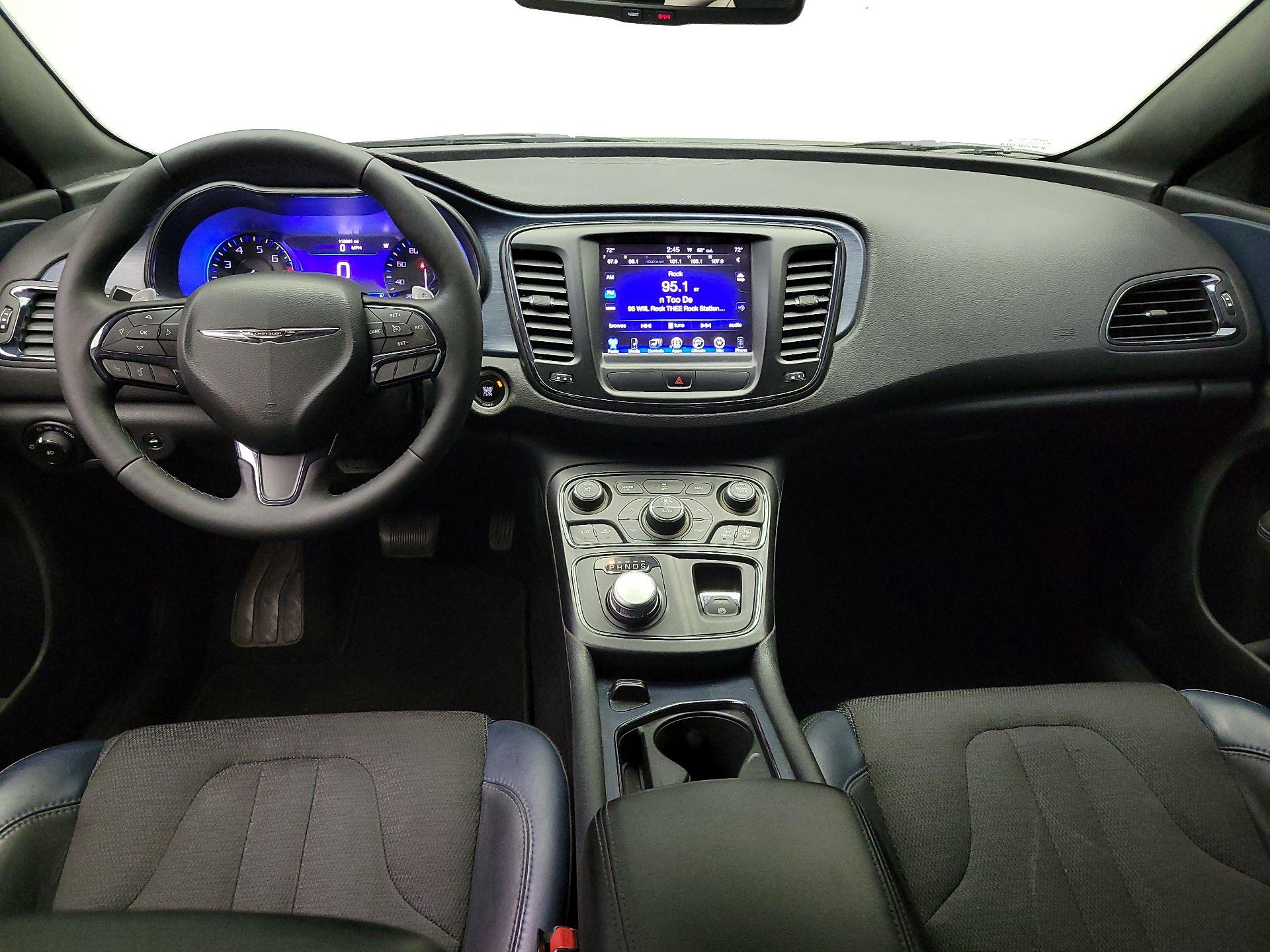 Thumbnail: 2015 Chrysler 200 - 9