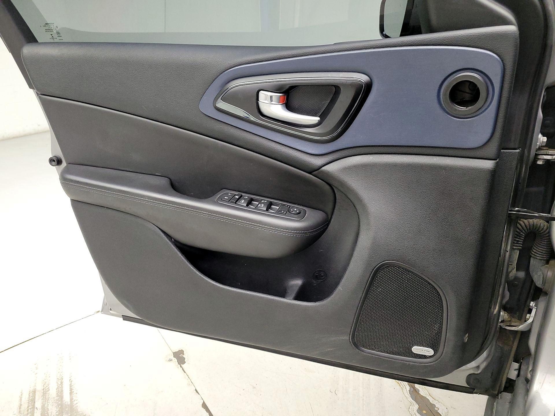 Thumbnail: 2015 Chrysler 200 - 12