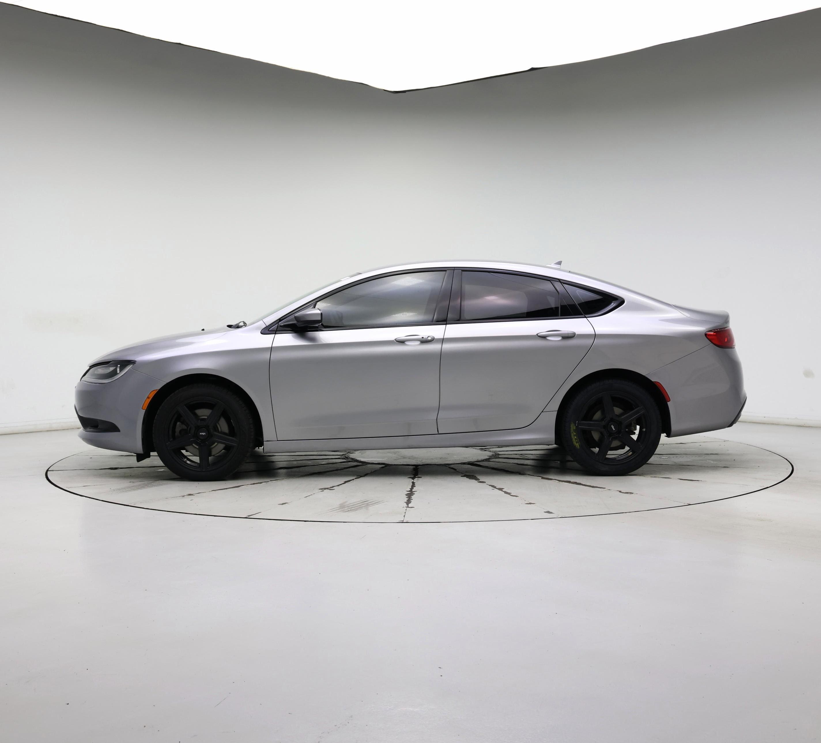 Thumbnail: 2015 Chrysler 200 - 3