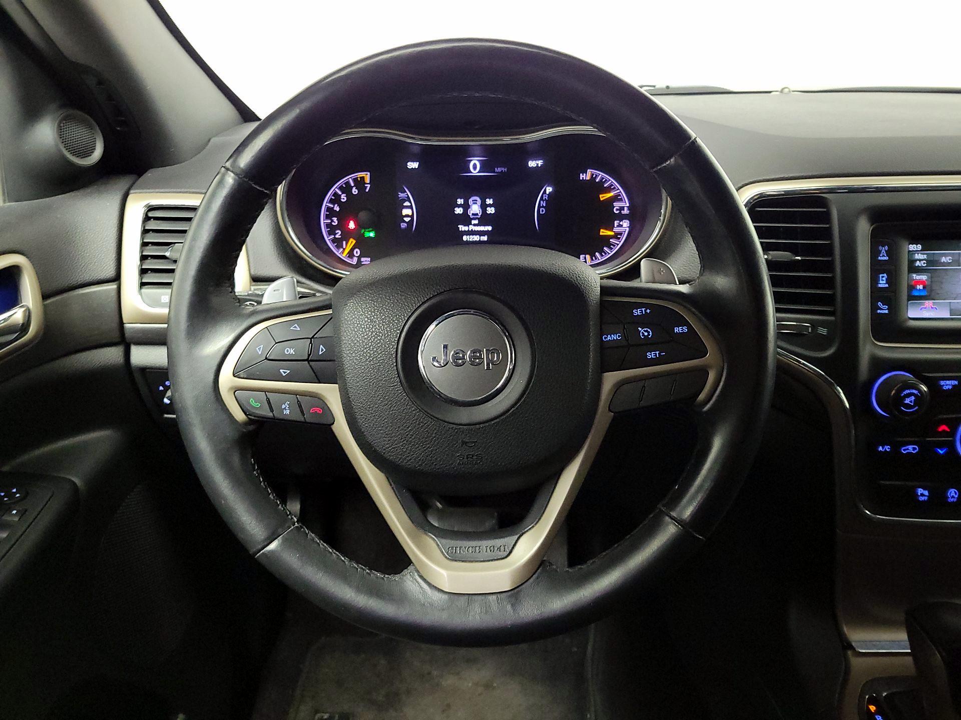 Thumbnail: 2017 Jeep Grand Cherokee - 10