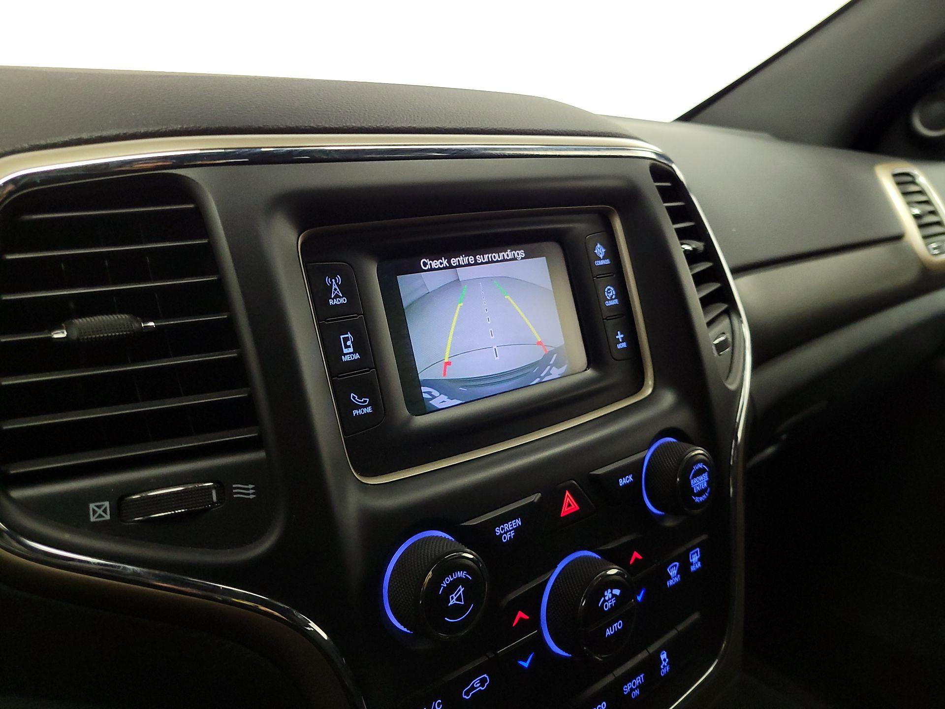 Thumbnail: 2017 Jeep Grand Cherokee - 14