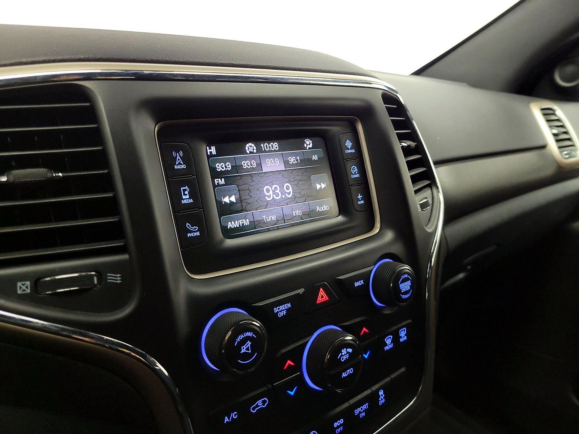 Thumbnail: 2017 Jeep Grand Cherokee - 15