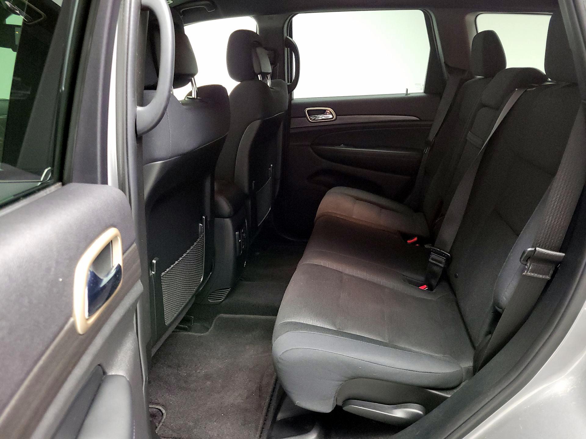 Thumbnail: 2017 Jeep Grand Cherokee - 19