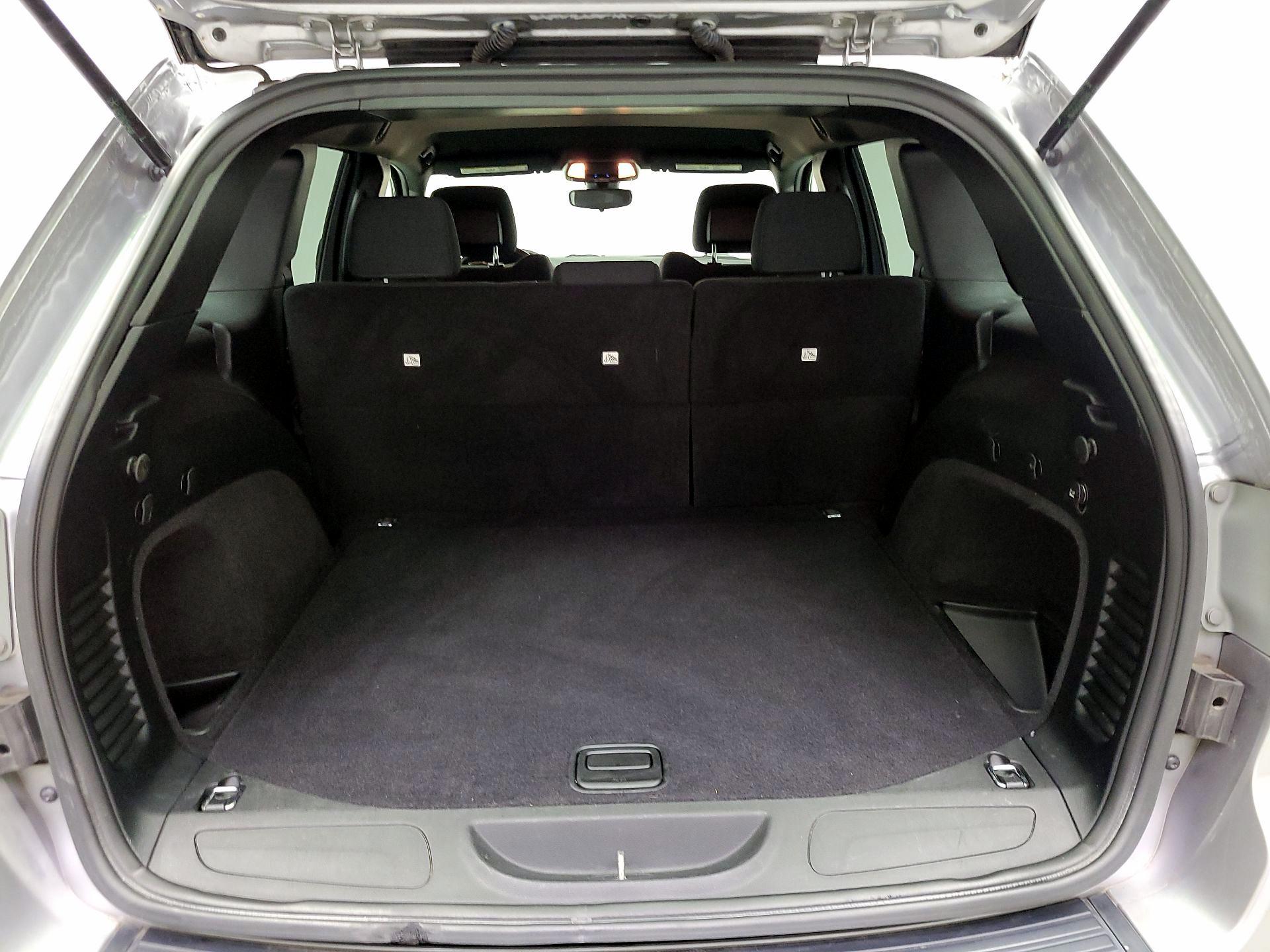 Thumbnail: 2017 Jeep Grand Cherokee - 20