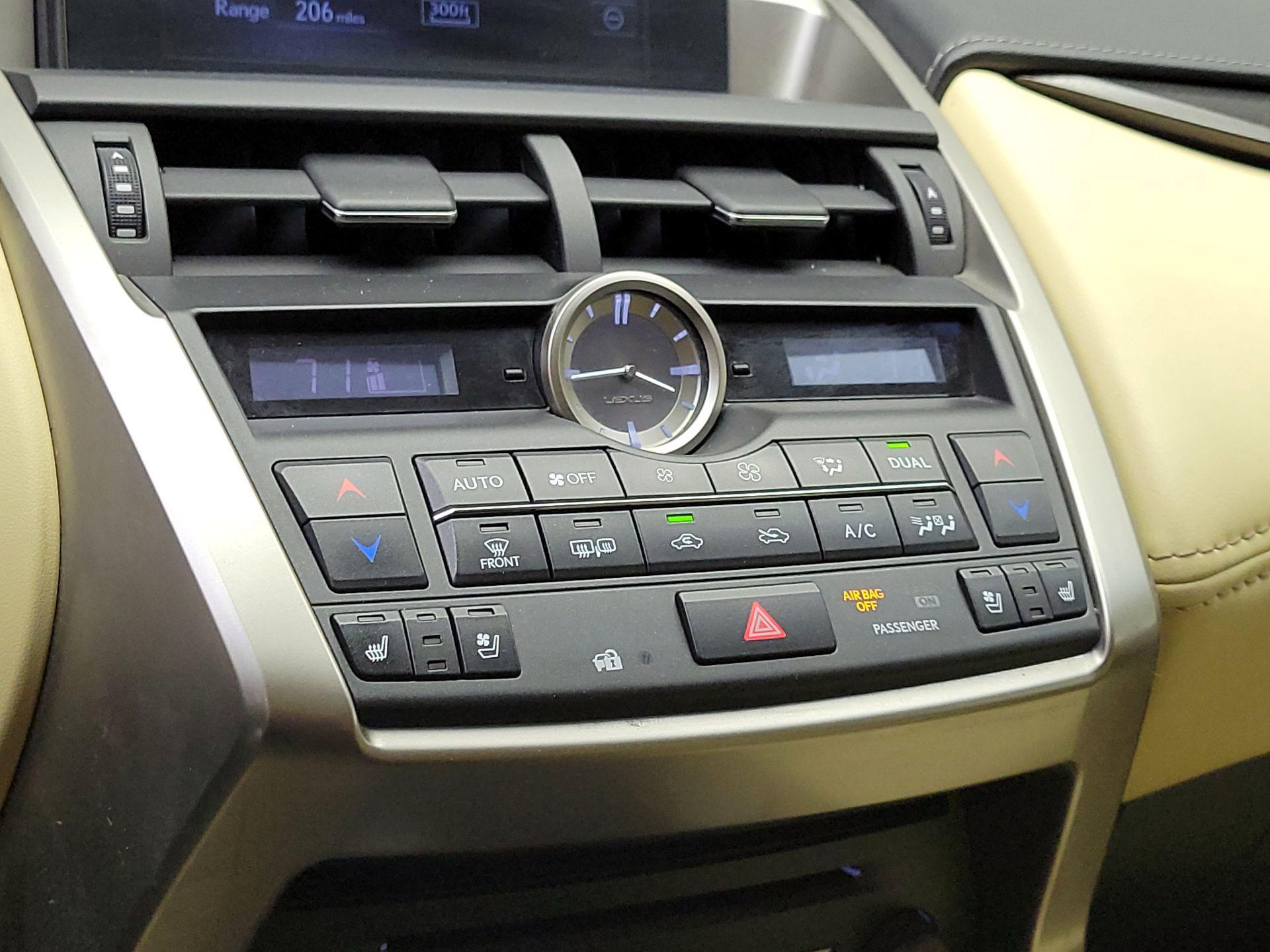 Thumbnail: 2015 Lexus NX - 17