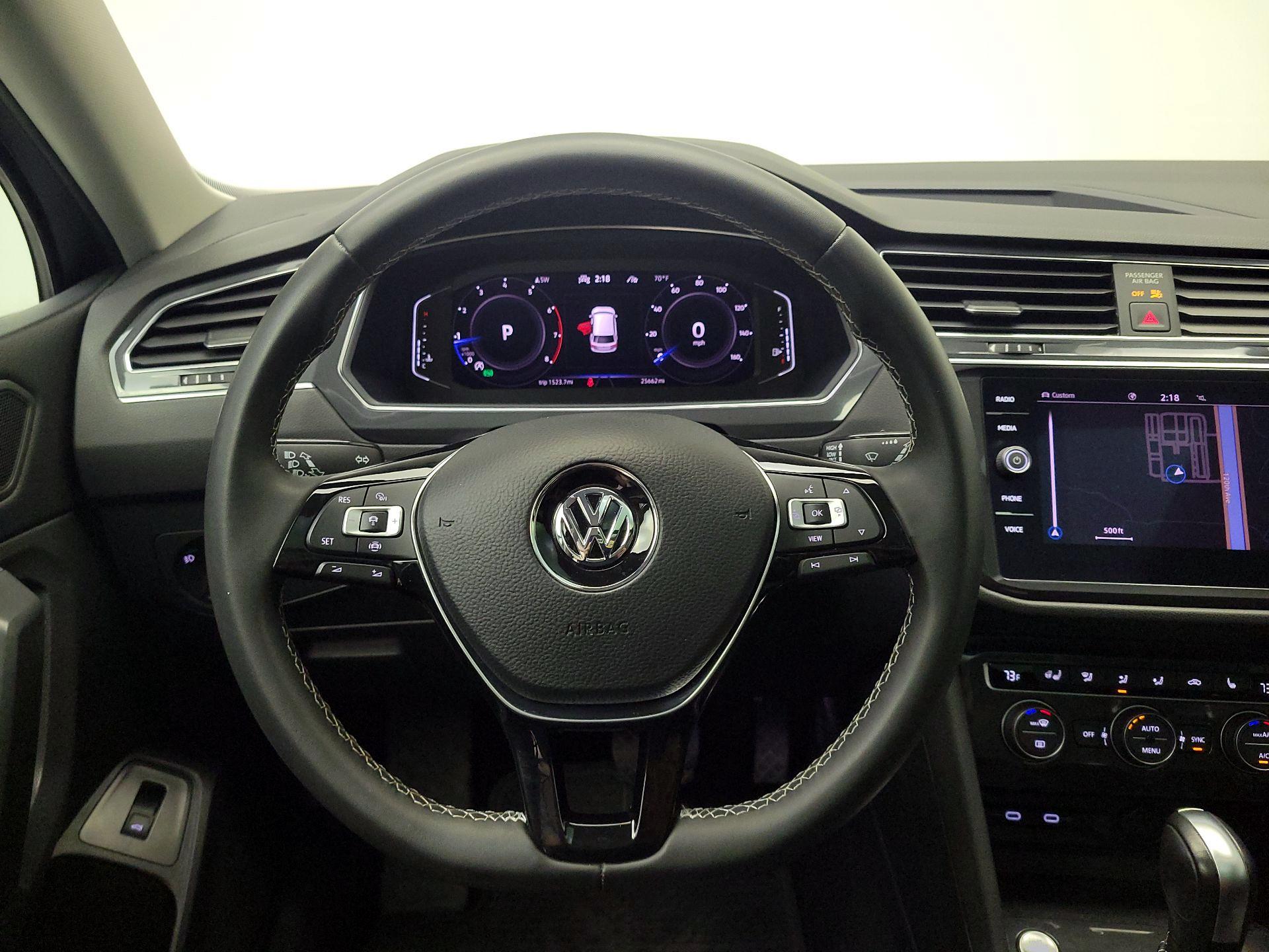 Thumbnail: 2021 Volkswagen Tiguan - 10