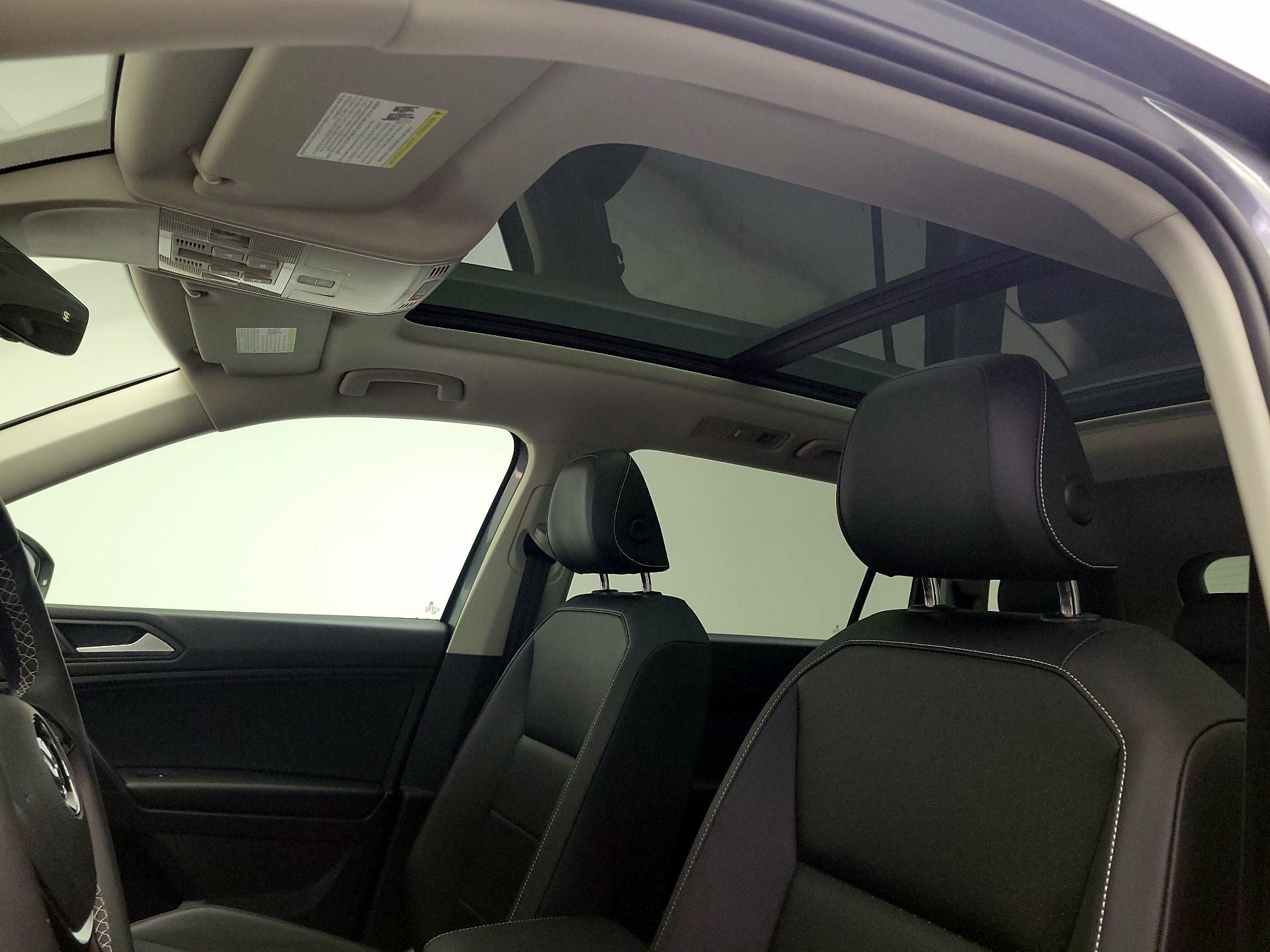 Thumbnail: 2021 Volkswagen Tiguan - 20
