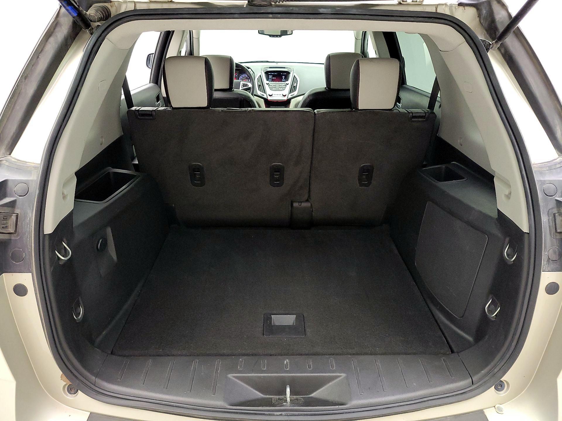 Thumbnail: 2015 GMC Terrain - 19