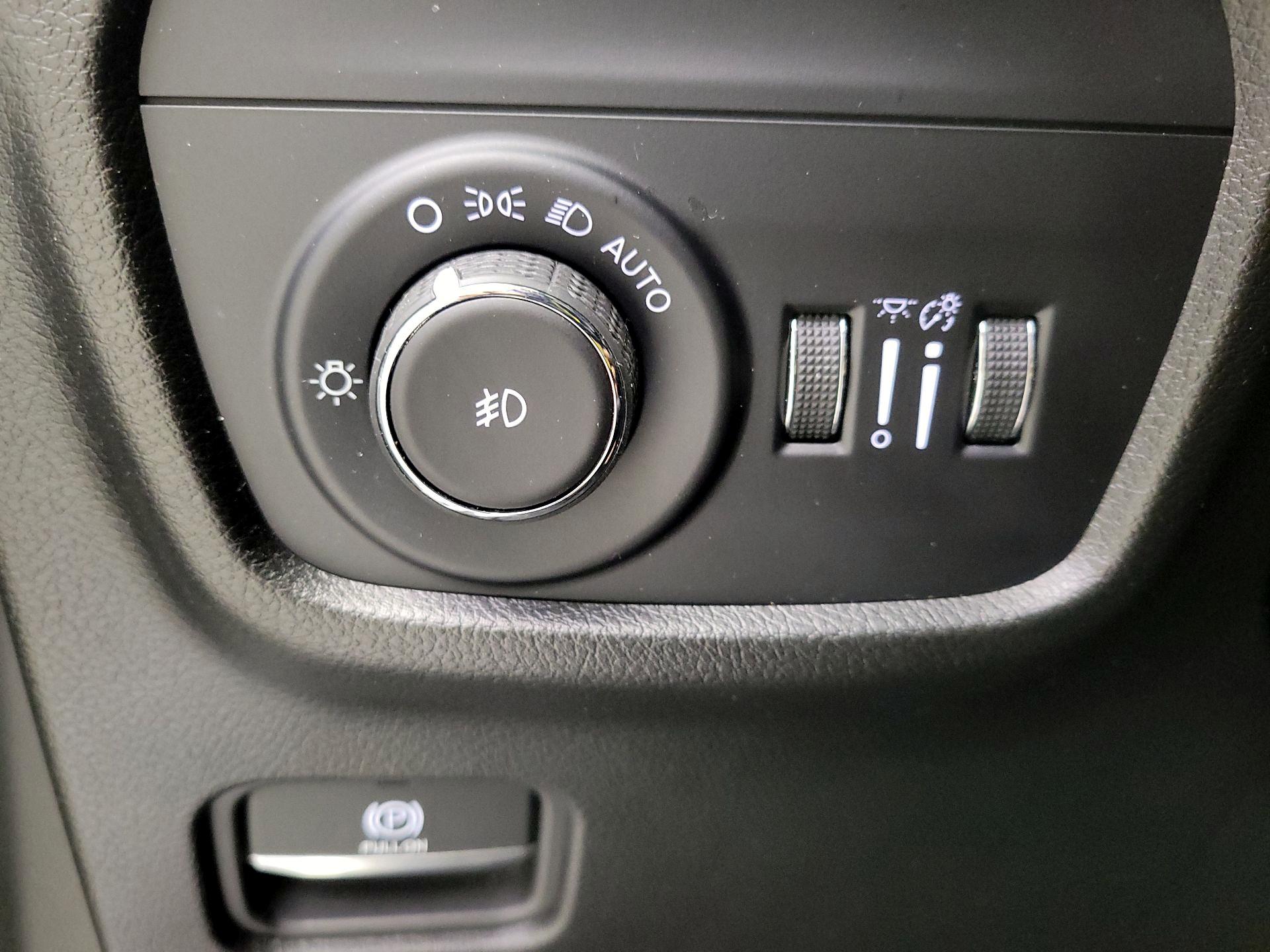 Thumbnail: 2023 Jeep Grand Cherokee - 13