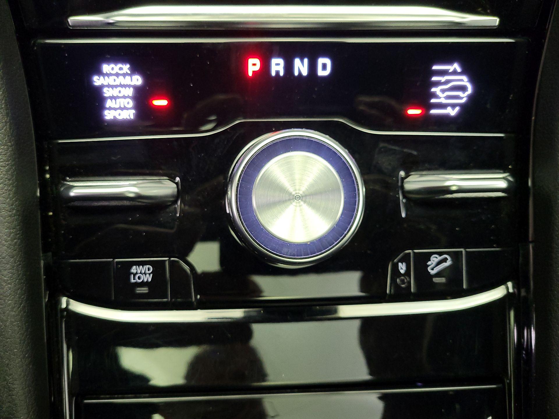 Thumbnail: 2023 Jeep Grand Cherokee - 18