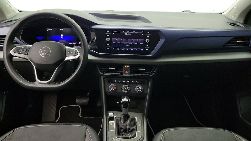 2022 Volkswagen Taos SE 9