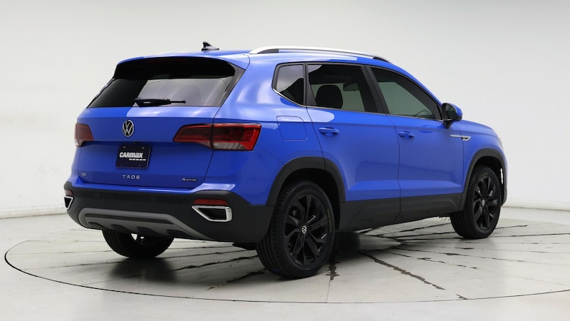 2022 Volkswagen Taos SE 8