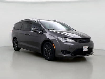 2020 Chrysler Pacifica Hybrid Limited -
                Fairfield, CA