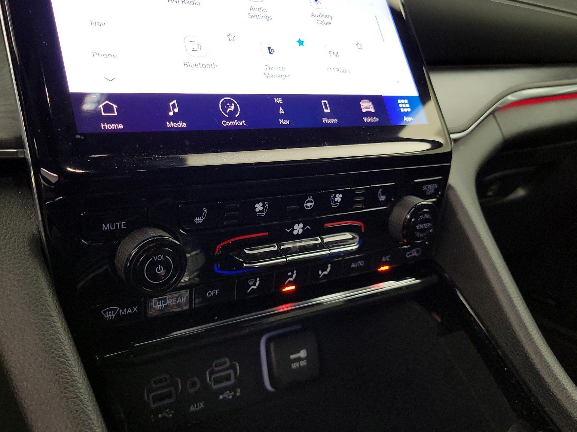 Thumbnail: 2023 Jeep Grand Cherokee L - 17