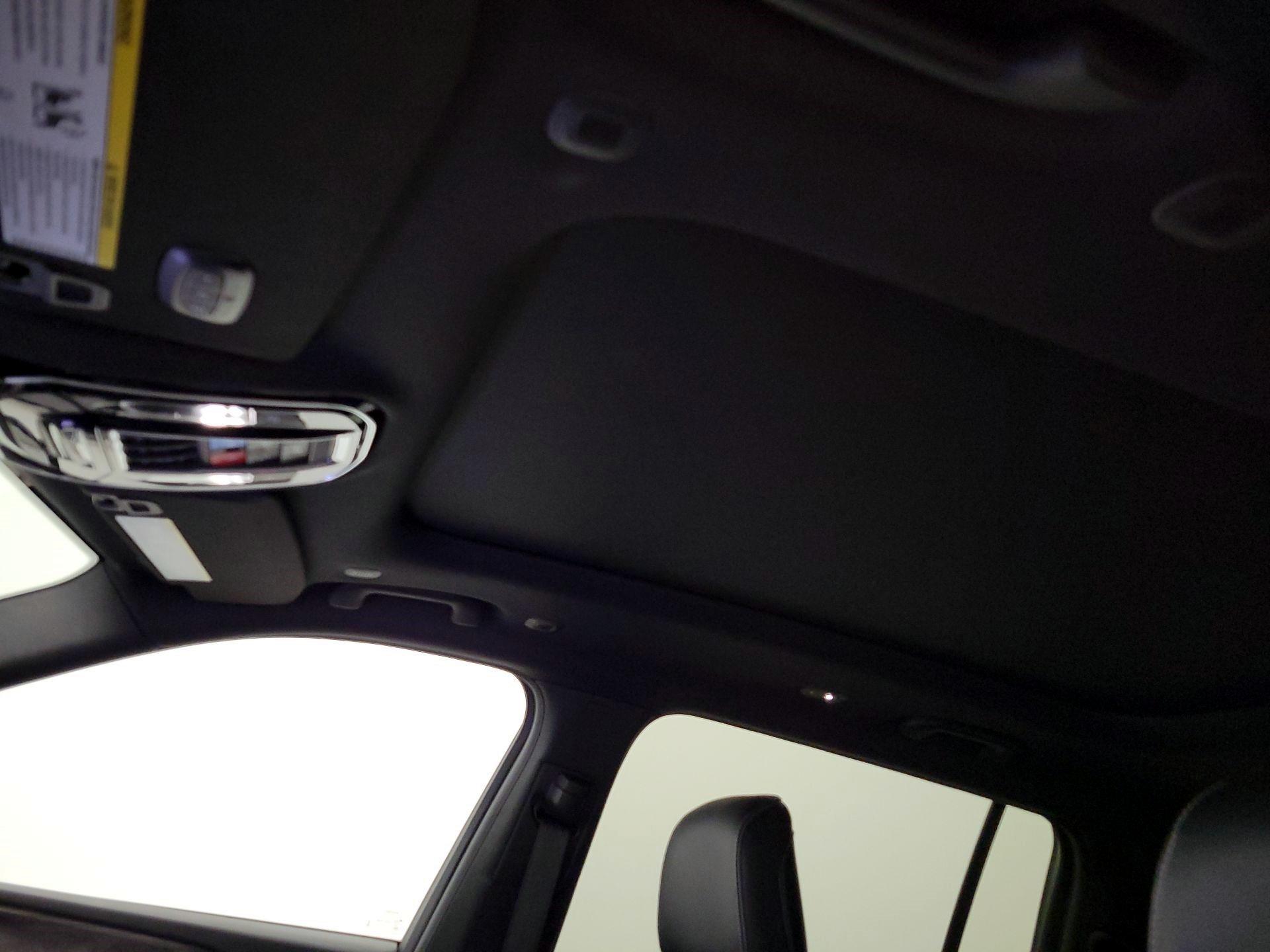 Thumbnail: 2023 Jeep Grand Cherokee L - 20