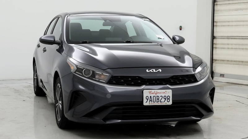 2022 Kia Forte FE 5