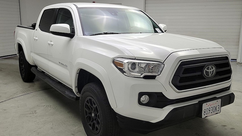 2021 Toyota Tacoma SR5 Hero Image