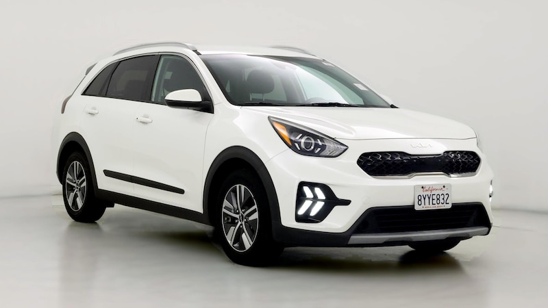 2022 Kia Niro LXS Hero Image