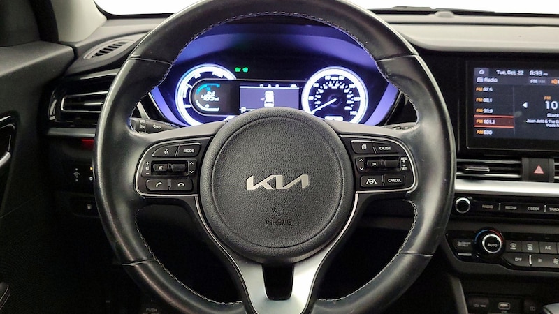 2022 Kia Niro LXS 10