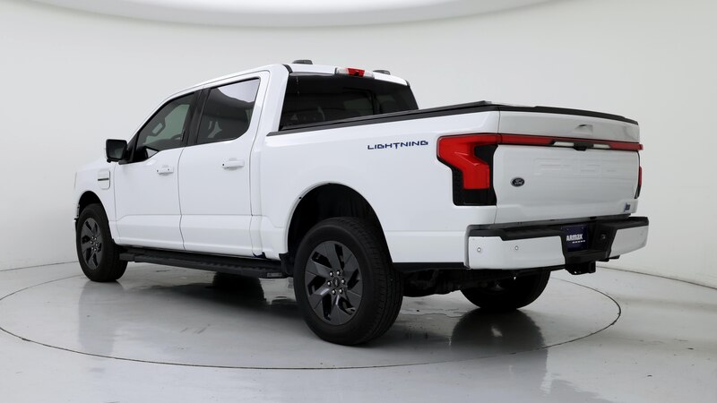 2022 Ford F-150 Lightning Lariat 2