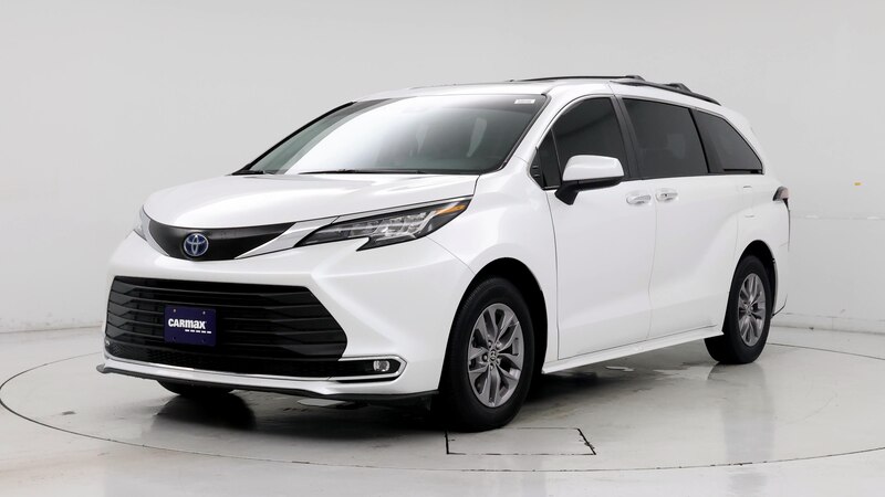 2023 Toyota Sienna XLE 4