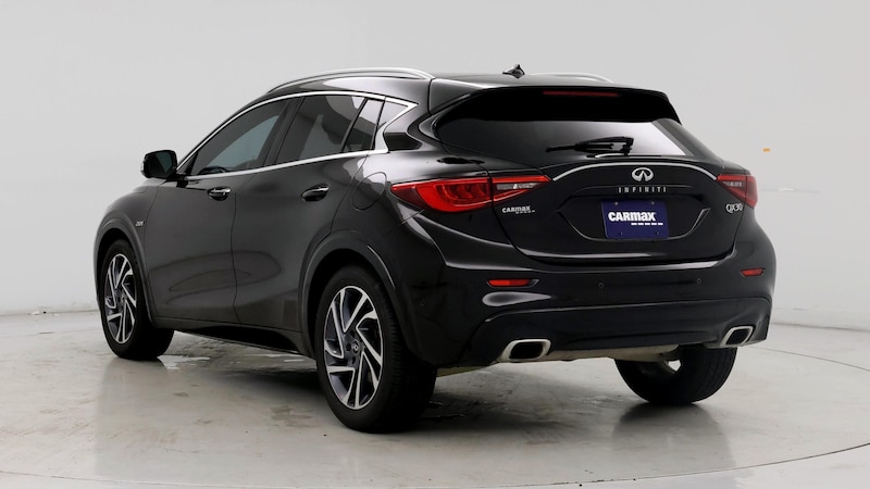 2017 INFINITI QX30 Premium 2