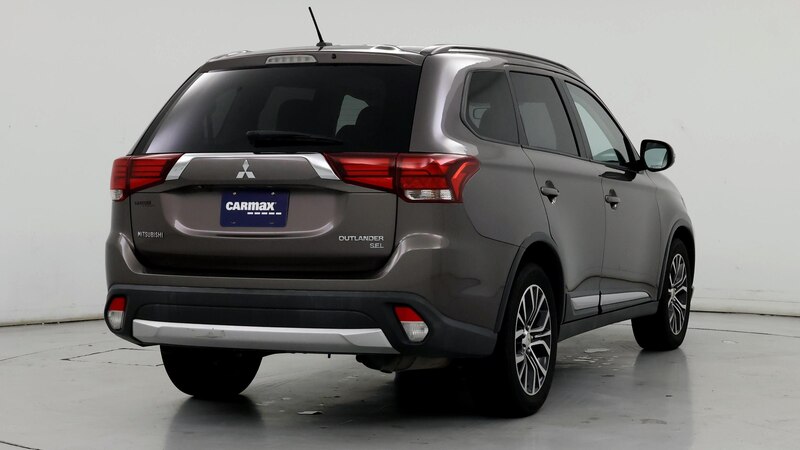 2016 Mitsubishi Outlander SE 8